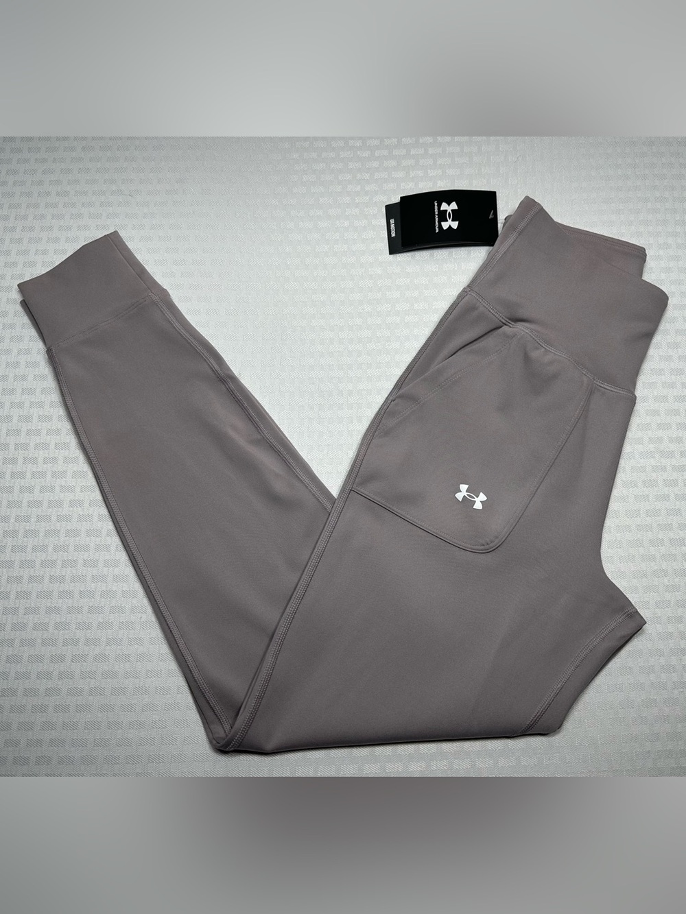 NWT! Under Armour Fitted Sz. XS Tetra Gray Ultra-soft HR Motion Jogger Pants $65